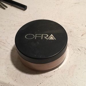 OFRA Translucent Powder Dark